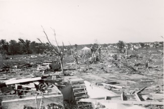 tornado-beecher-michigan1953