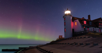 Point Betsie Lighthouse, Lake Michigan; John McCormick / Shutterstock.com