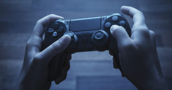 Hidden Addictions Video Games rangizzz / Shutterstock.com