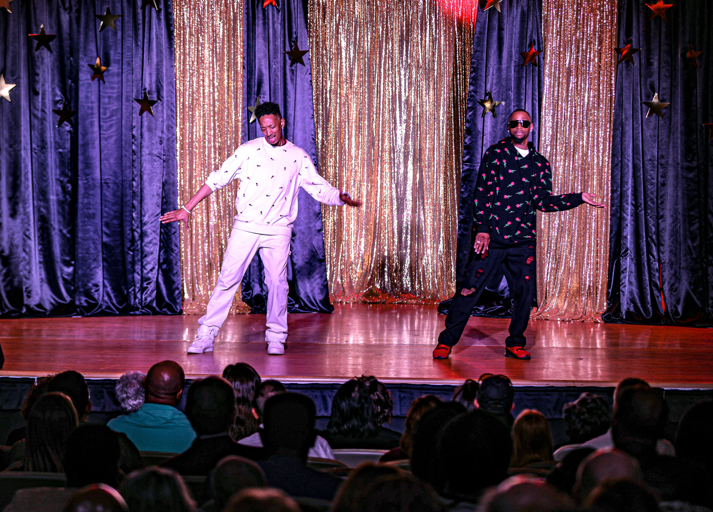 mott-lip-sync_08