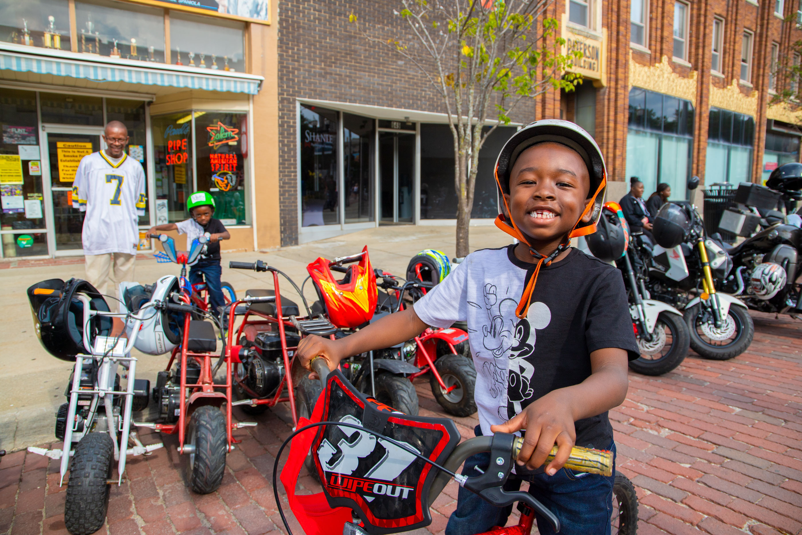 bikes-bricks_08