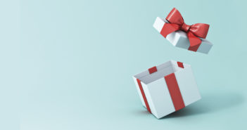 ‘Tis the Season for Giving masterzphotofo / stock.adobe.com