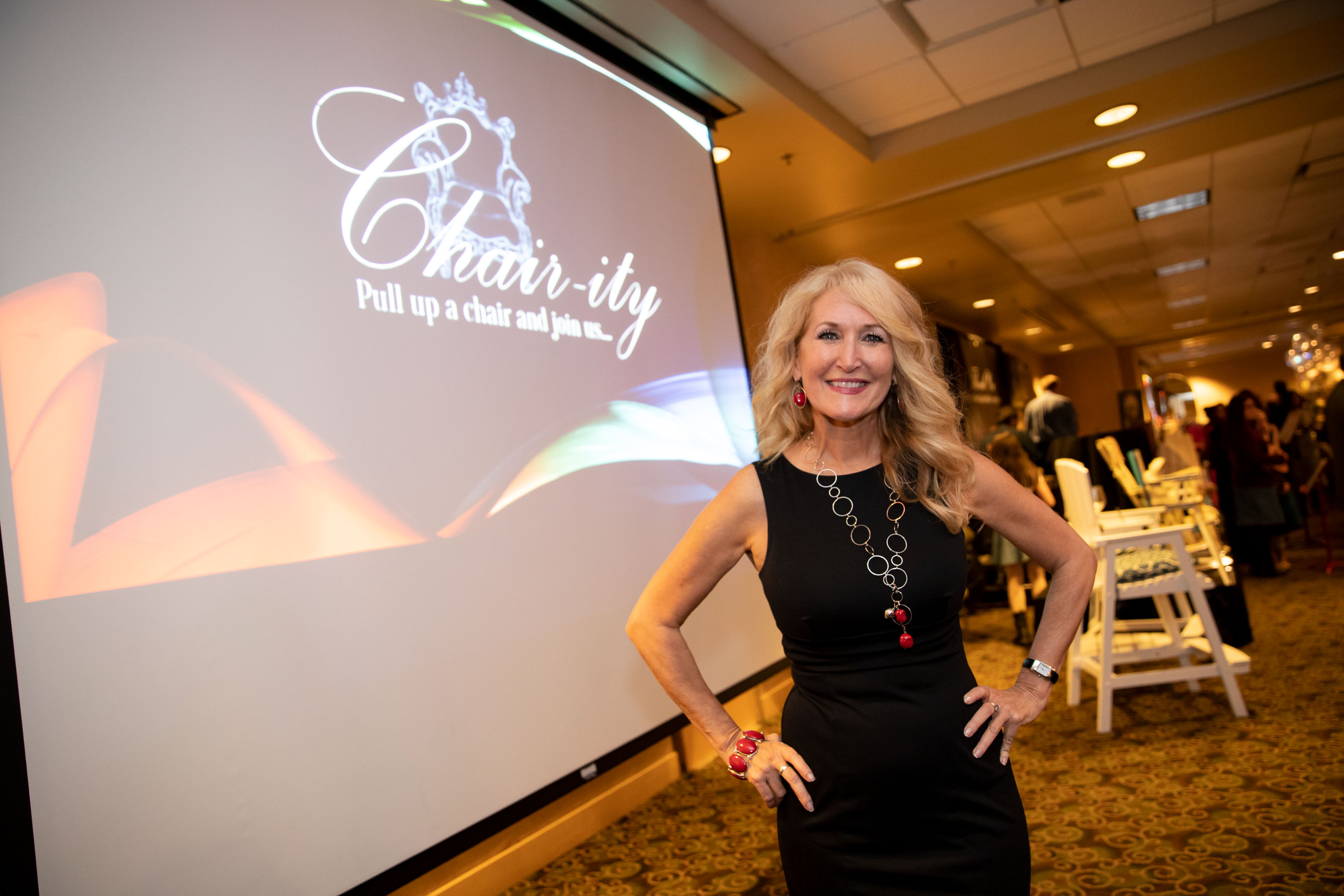 chair-ity-fundraiser_19