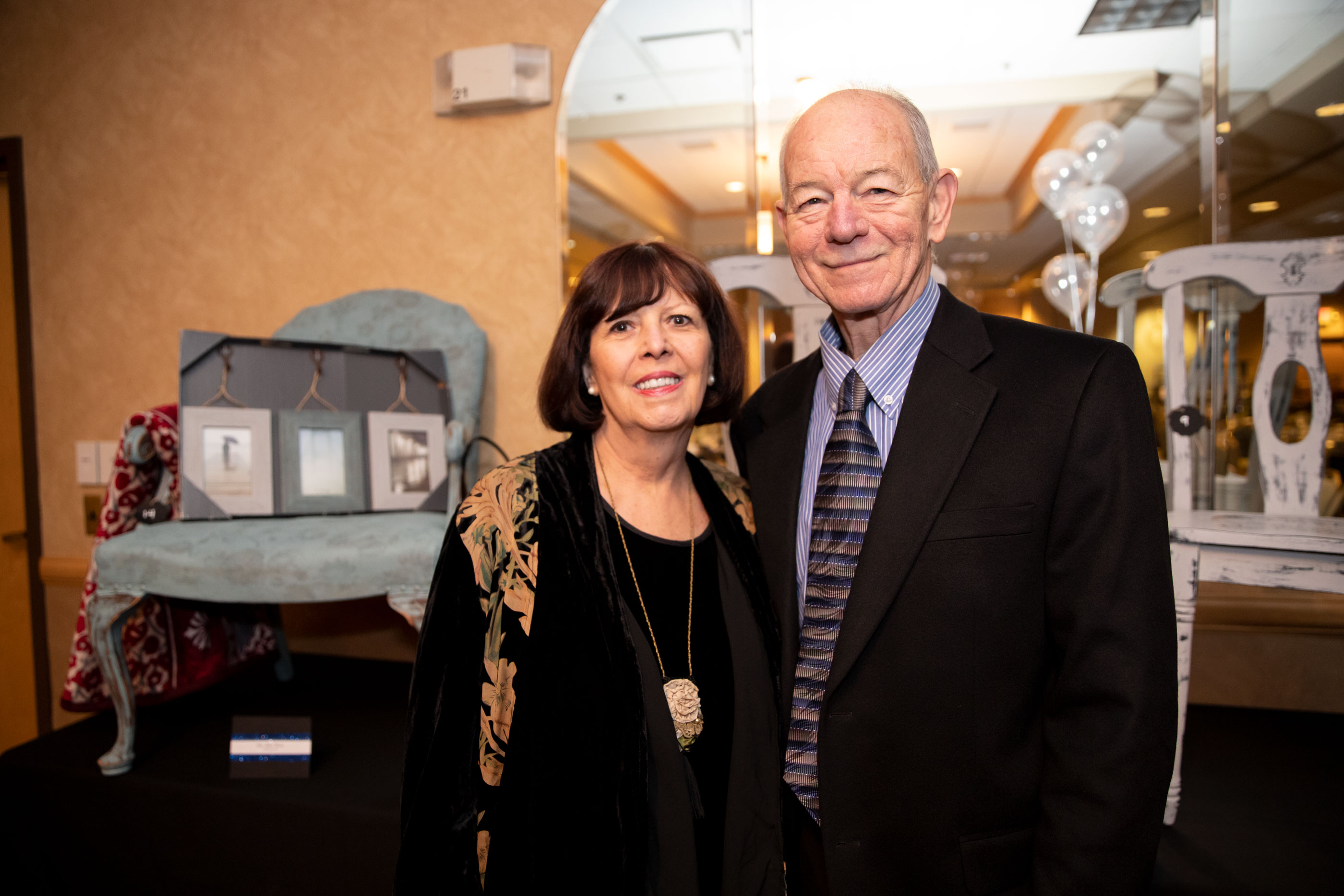 chair-ity-fundraiser_5