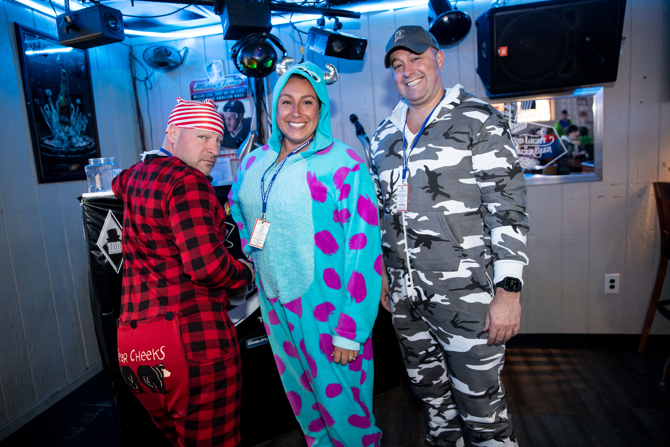 onesie-pub-crawl_06