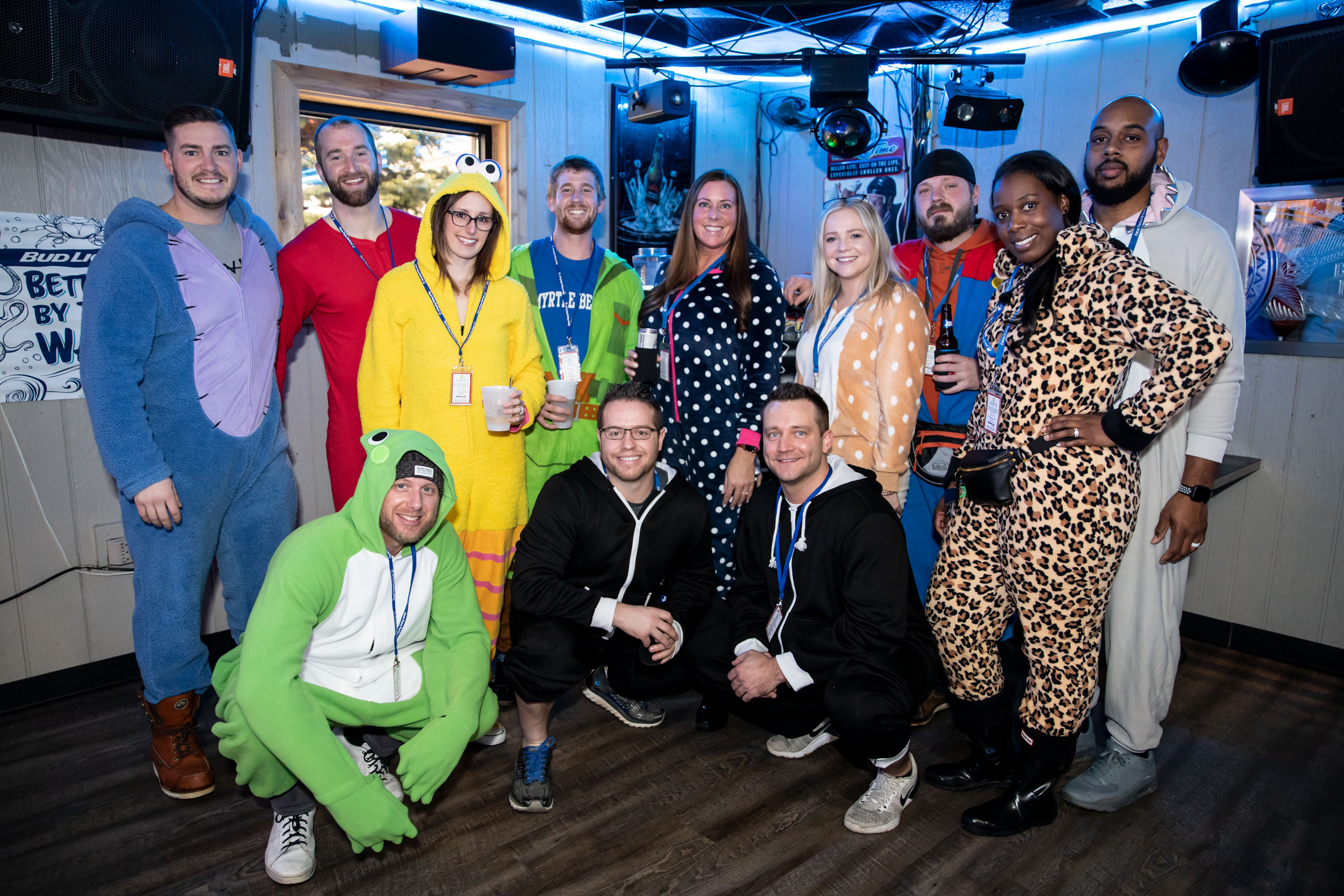 onesie-pub-crawl_09