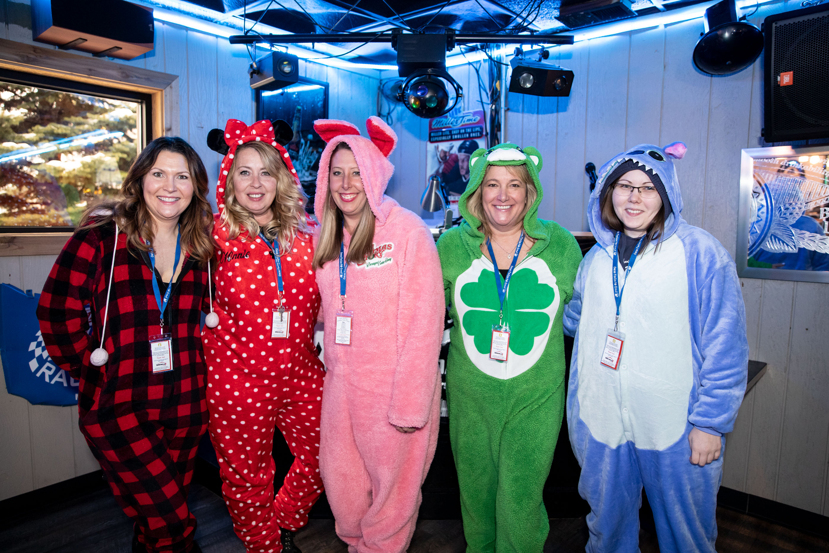 onesie-pub-crawl_11