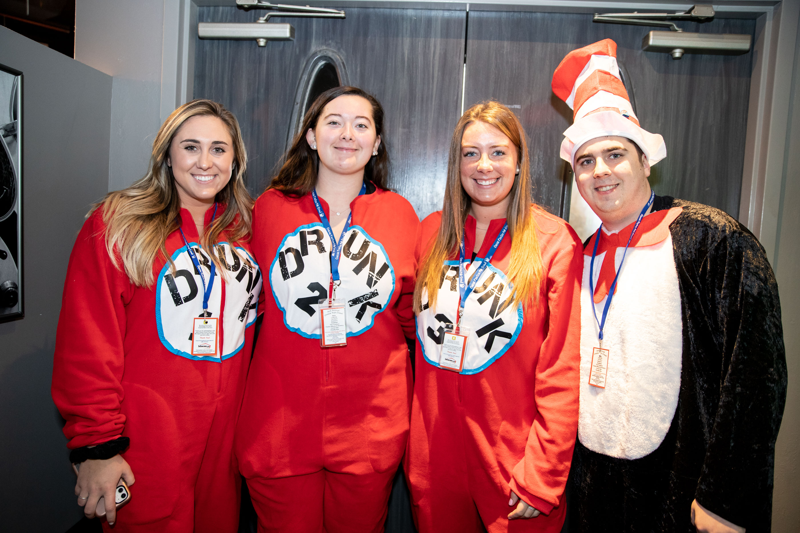 onesie-pub-crawl_12