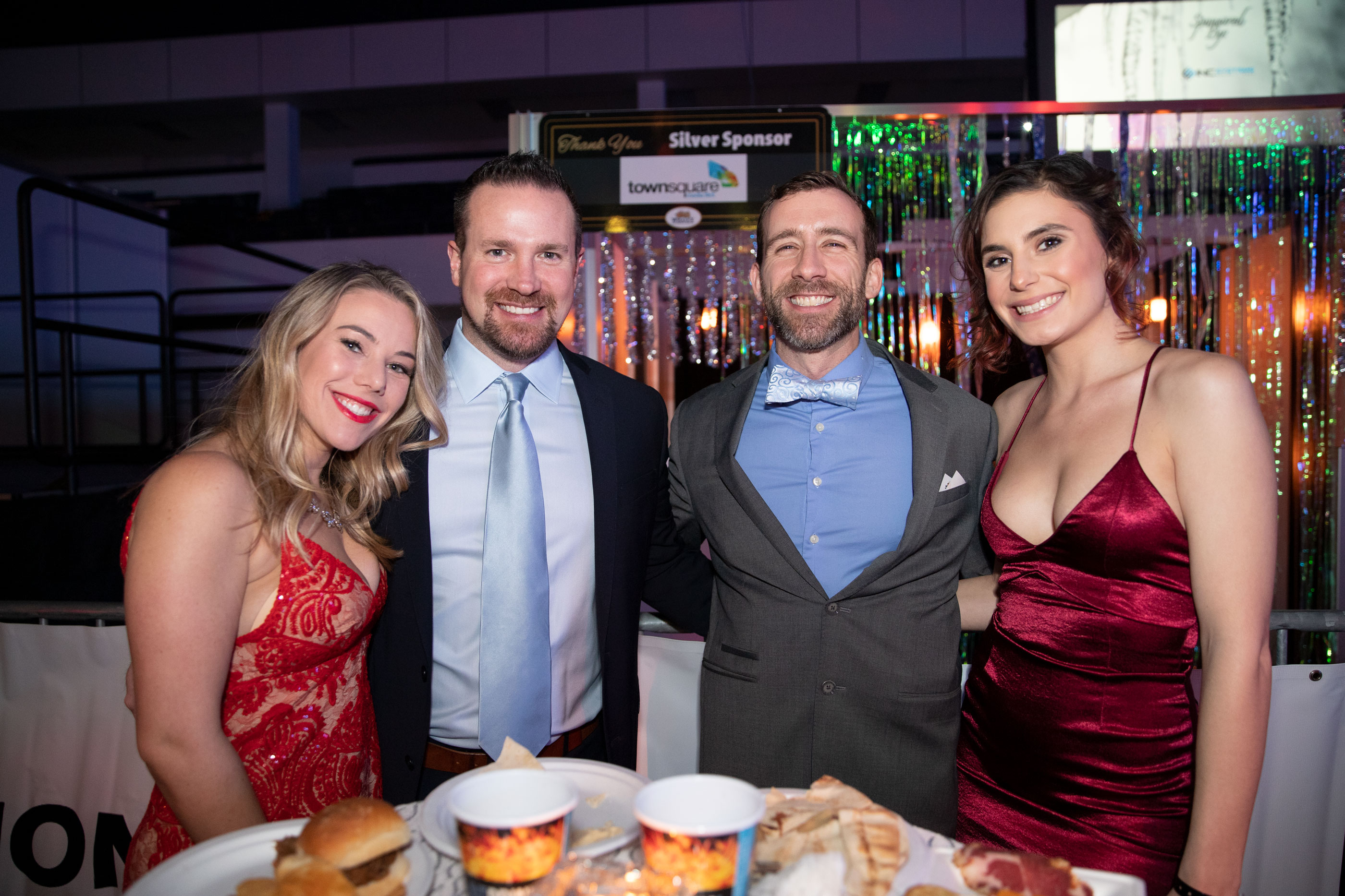 worlds-greatest-office-party_06