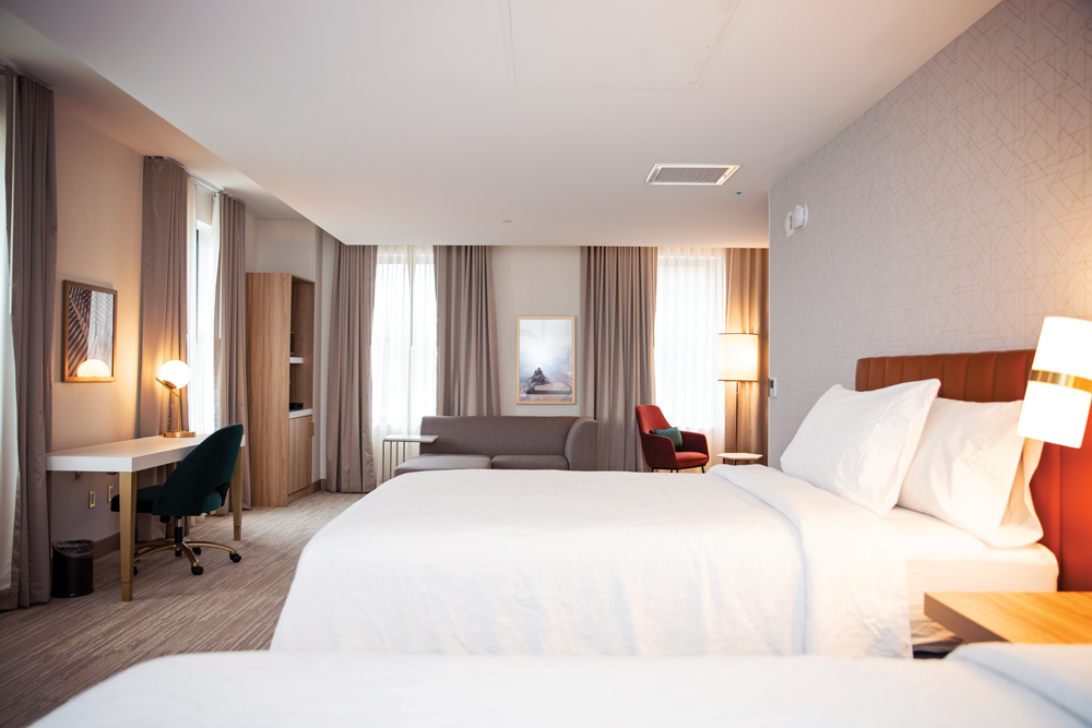 Hiltondowntown-122020-010