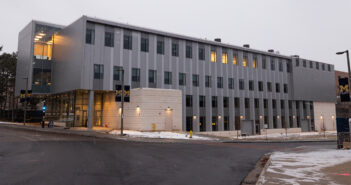 At the Intersection of People & Technology The UM-Flint Murchie Science Building Expansion