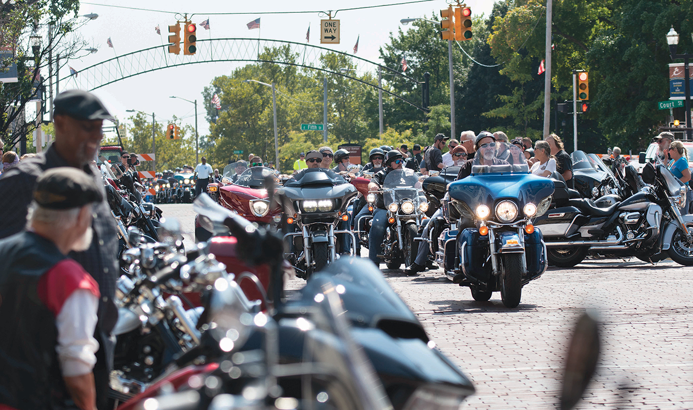 8-11_Bikes-on-Bricks_jag-1