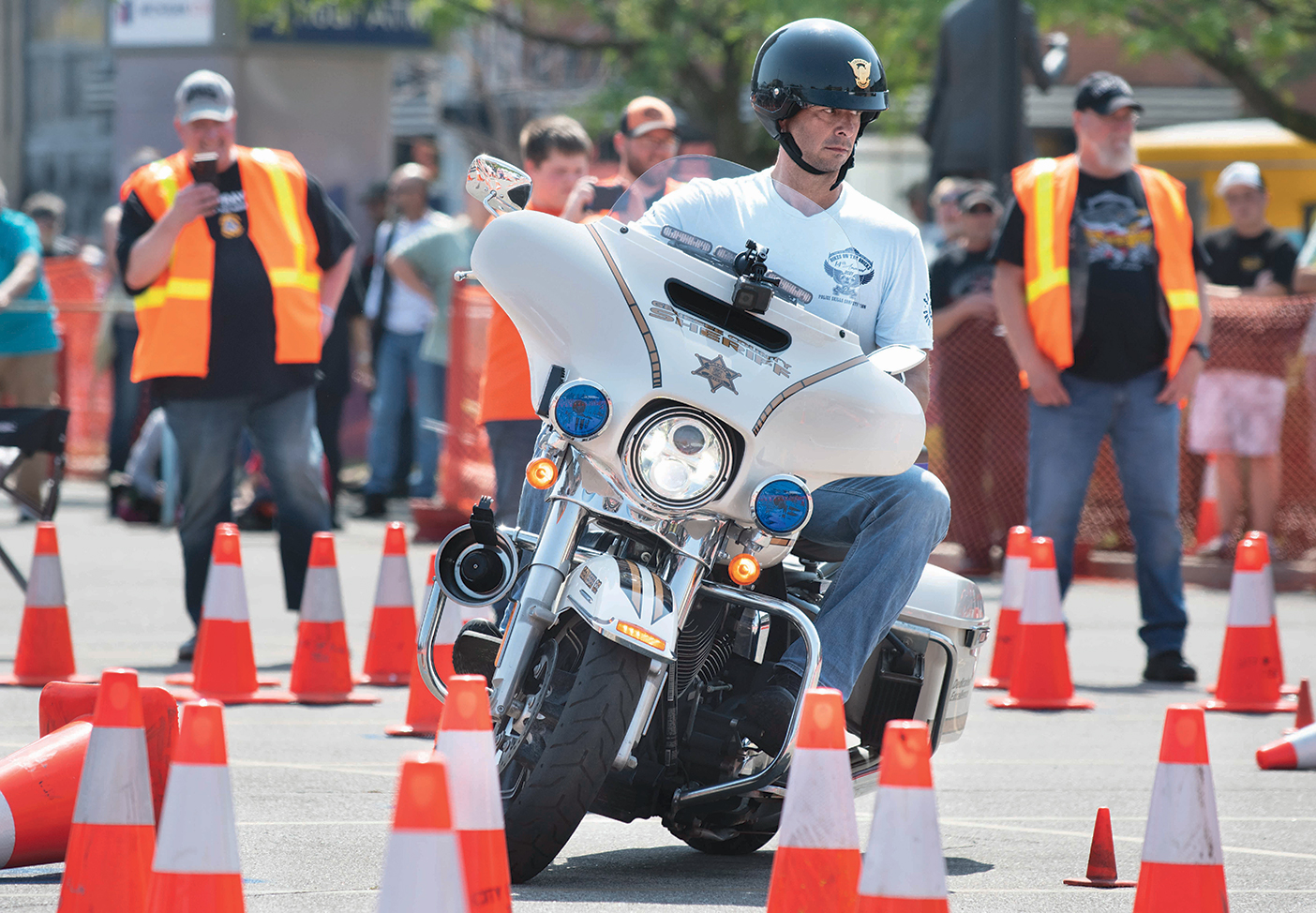 8-11_Bikes-on-Bricks_jag-23