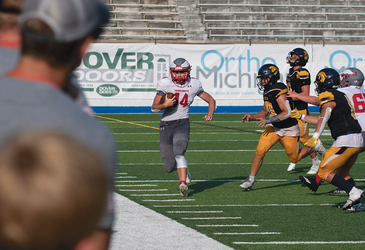 8-27_VC-Gridiron-Classic_jag-1
