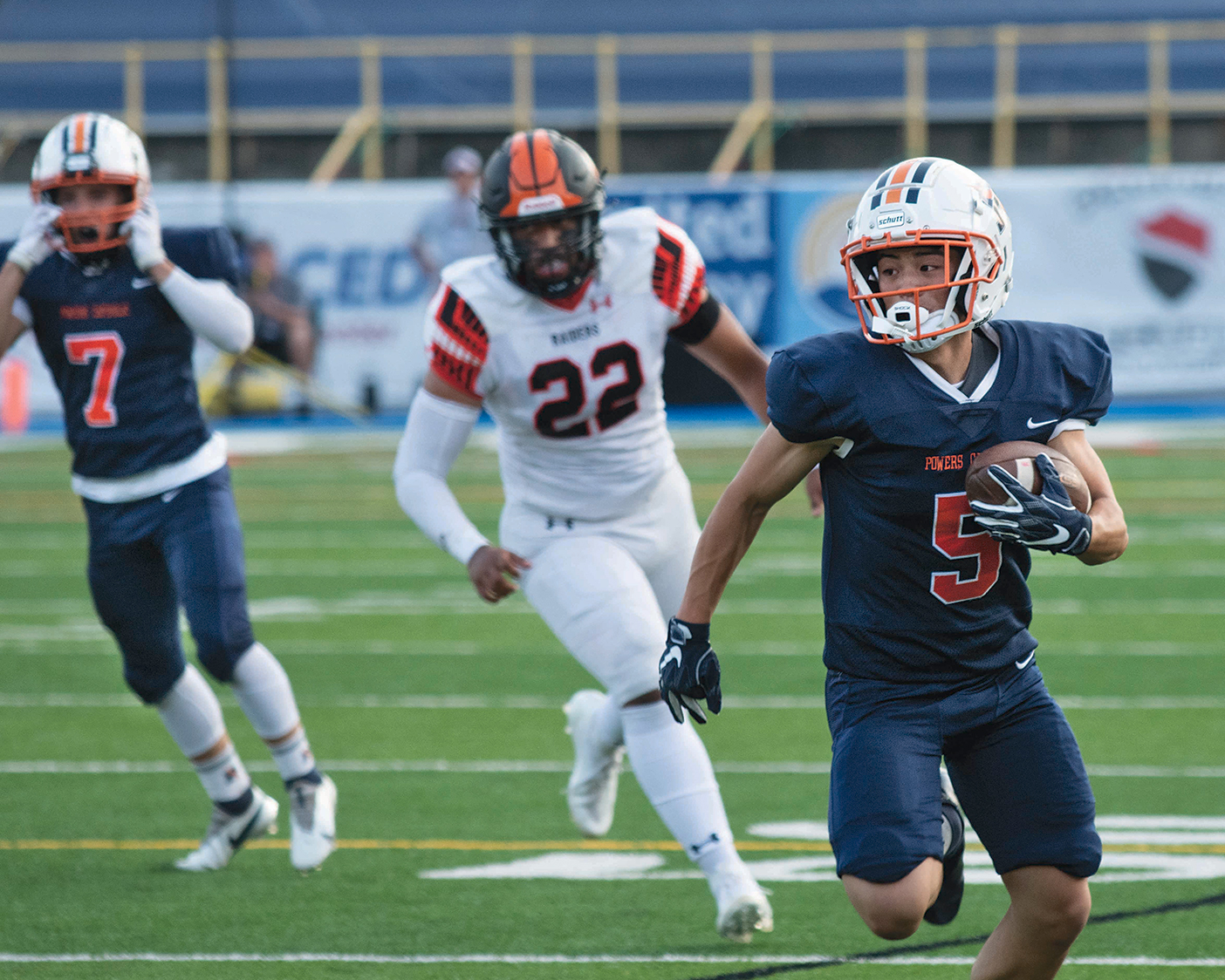 8-27_VC-Gridiron-Classic_jag-13
