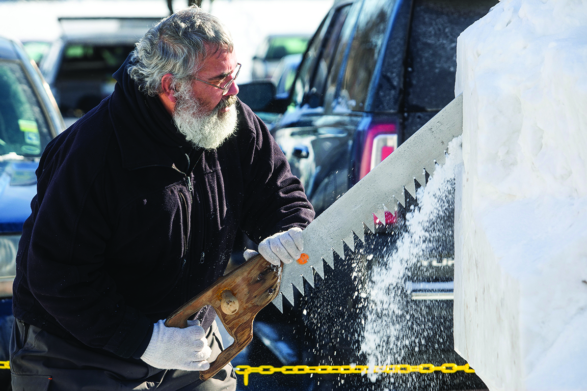 ZehndersSnowfest_Kildee_09