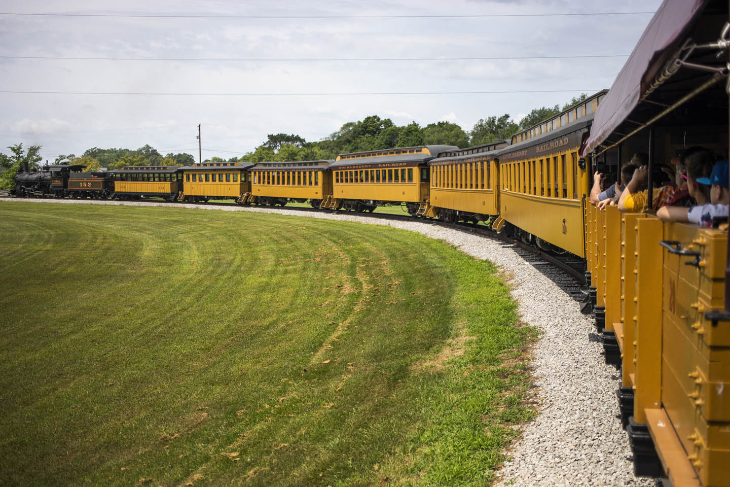 HuckleberryRailroadCrossroadsVillage_71