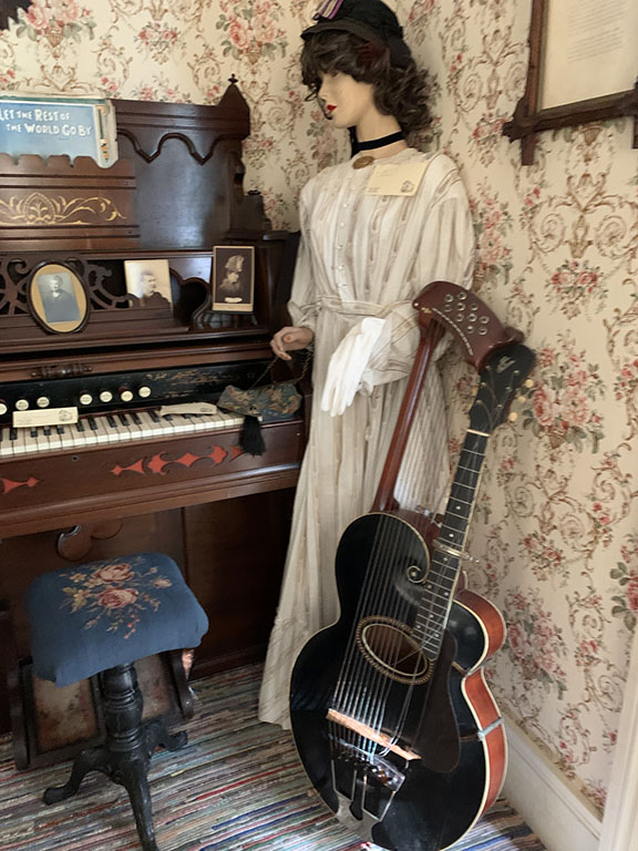 Podunk-112022-web-0 (5)