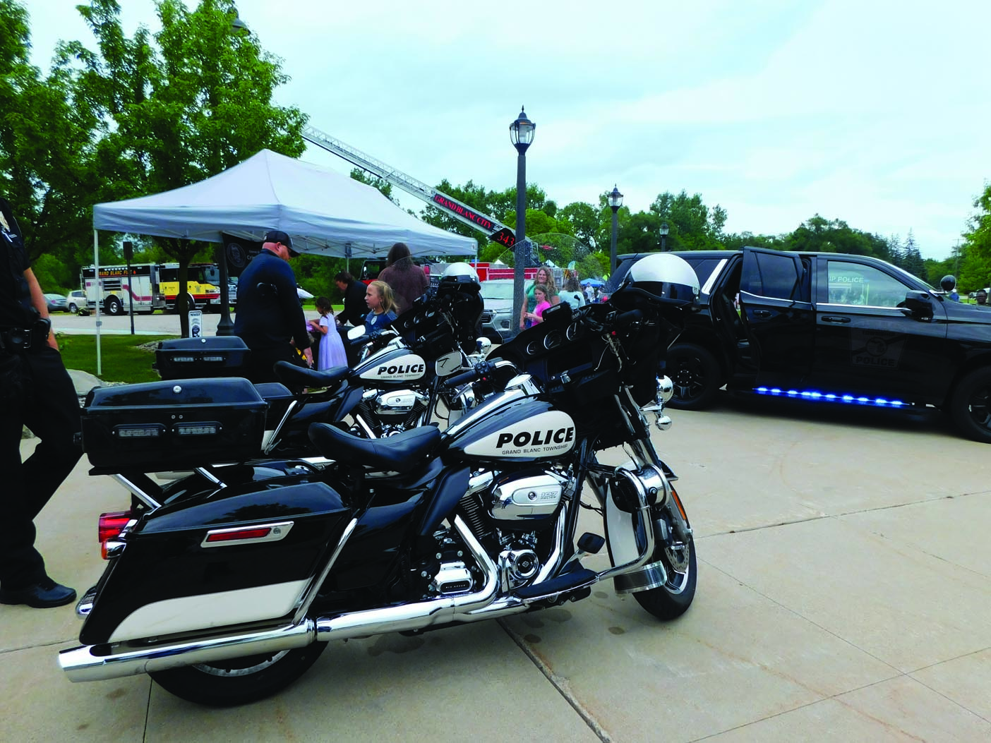 FR-NationalNightOut-GRANDBLANC-09-2024-web-0 (6)