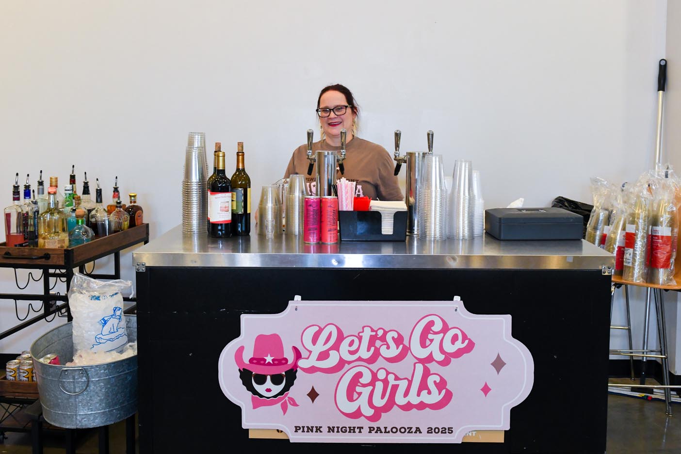 haps-pinknightpalooza-1225-web-feature-img-0 (4)