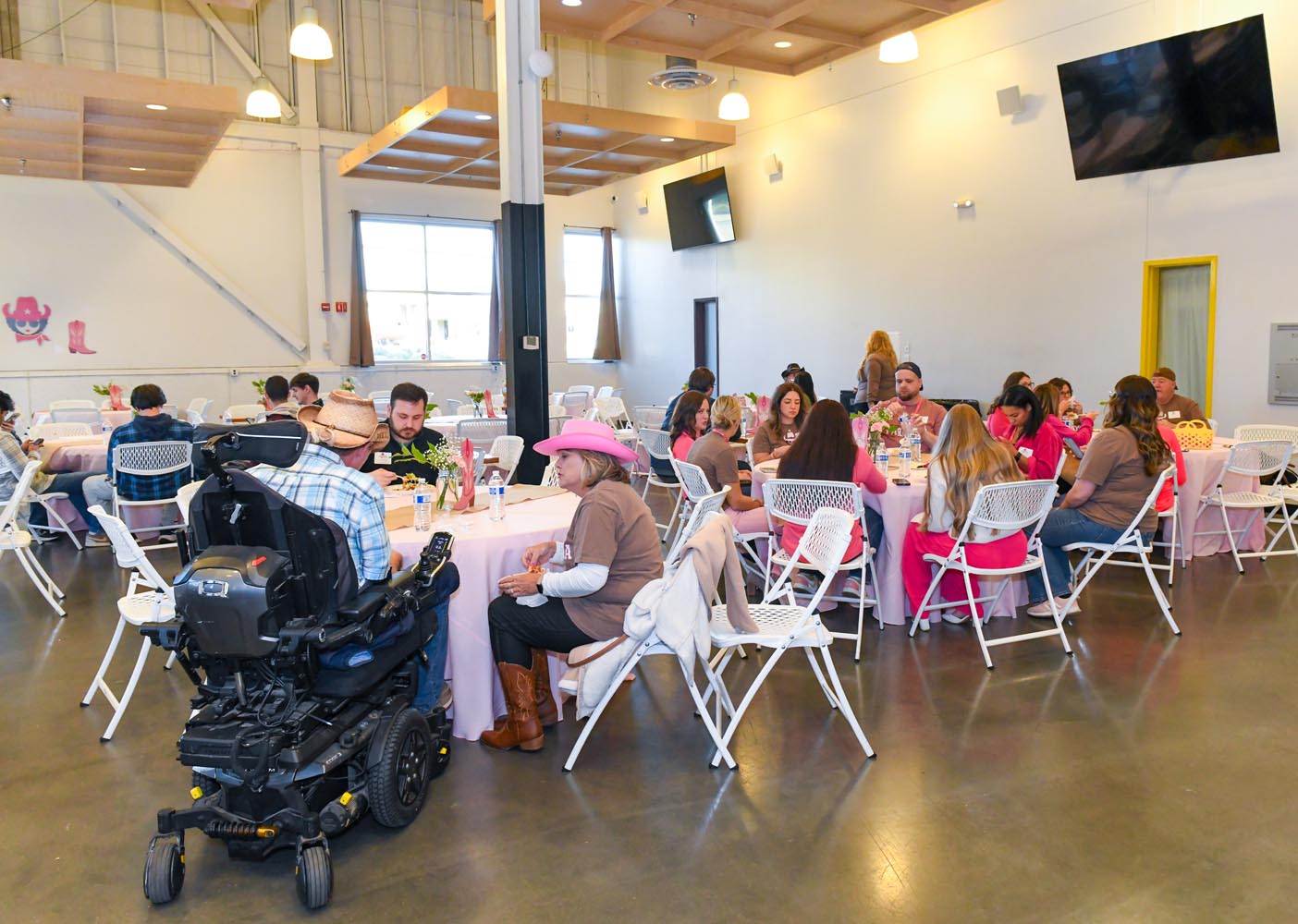 haps-pinknightpalooza-1225-web-feature-img-0 (5)